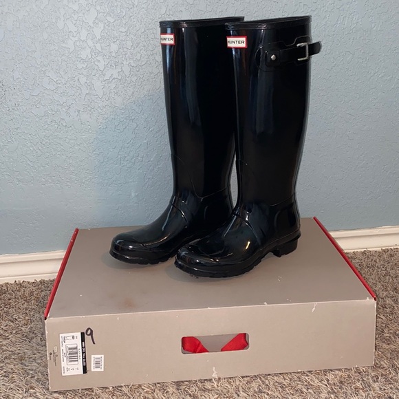 Women’s Black Hunter Boots - Picture 1 of 5